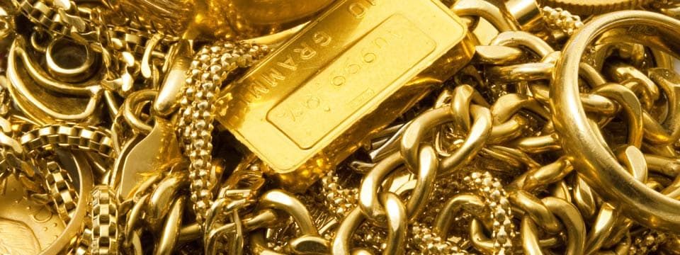 Gold jewellery and scrap gold items